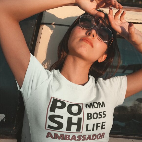 NWT IMPULSIVE DESIGNS Posh Ambassdor Mom Boss Life white t-shirt - Picture 5 of 7
